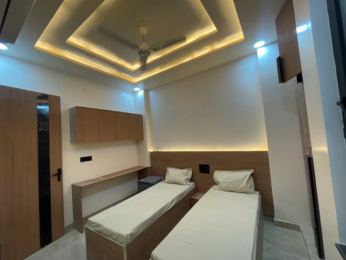 Double Room with Desk and Mini-fridge